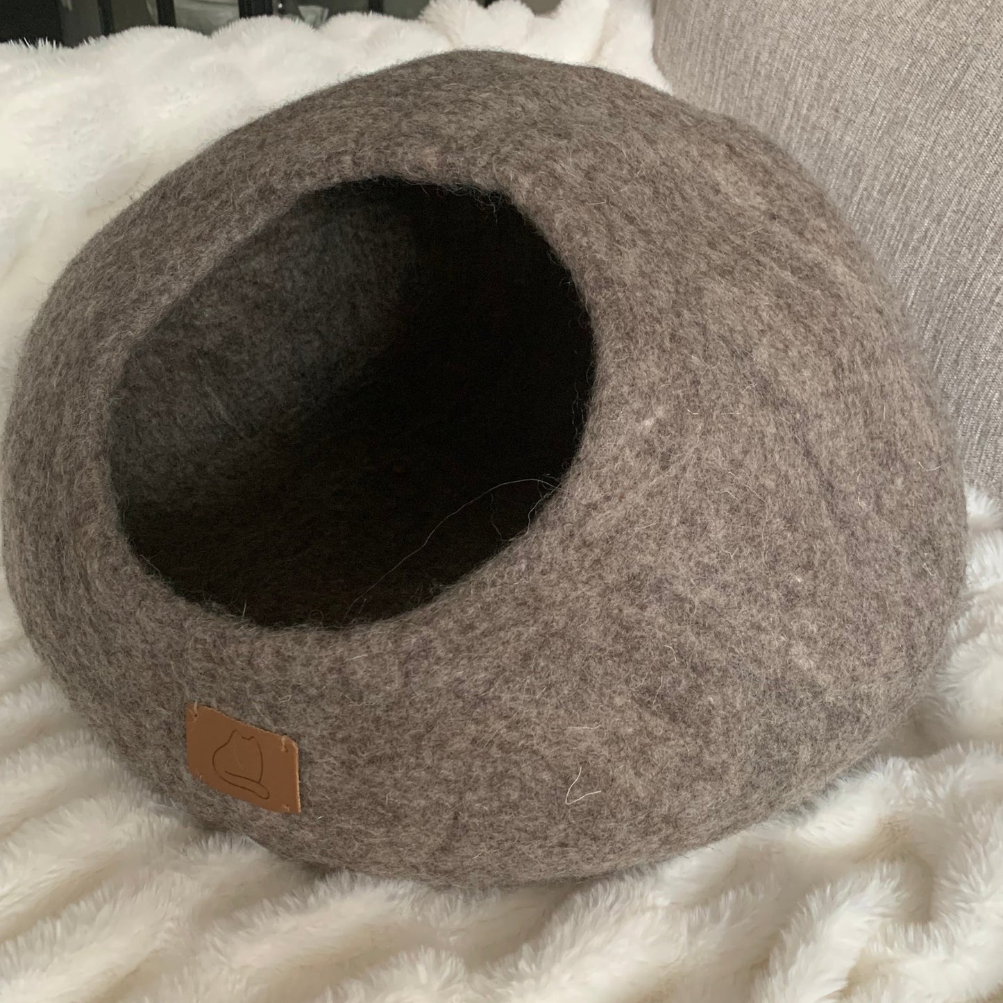 Premium Kattgrotta i ekologisk ull – Jordbrun