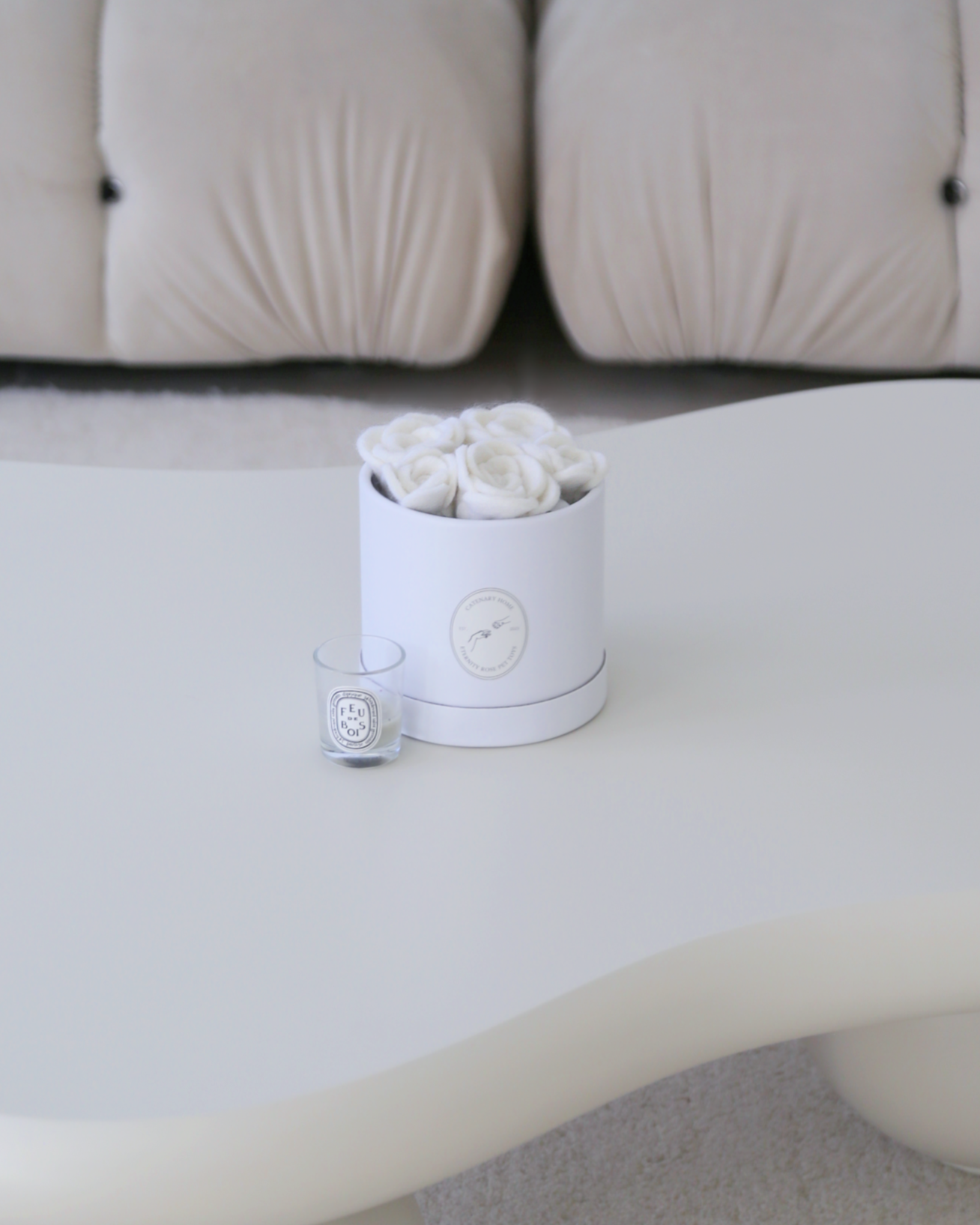 Flora Eterna – Leksakslåda för katt med handgjorda ullrosor