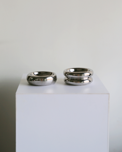 Halo Chrome – upphöjd matskål i keramik – ergonomisk & morrhårsvänlig