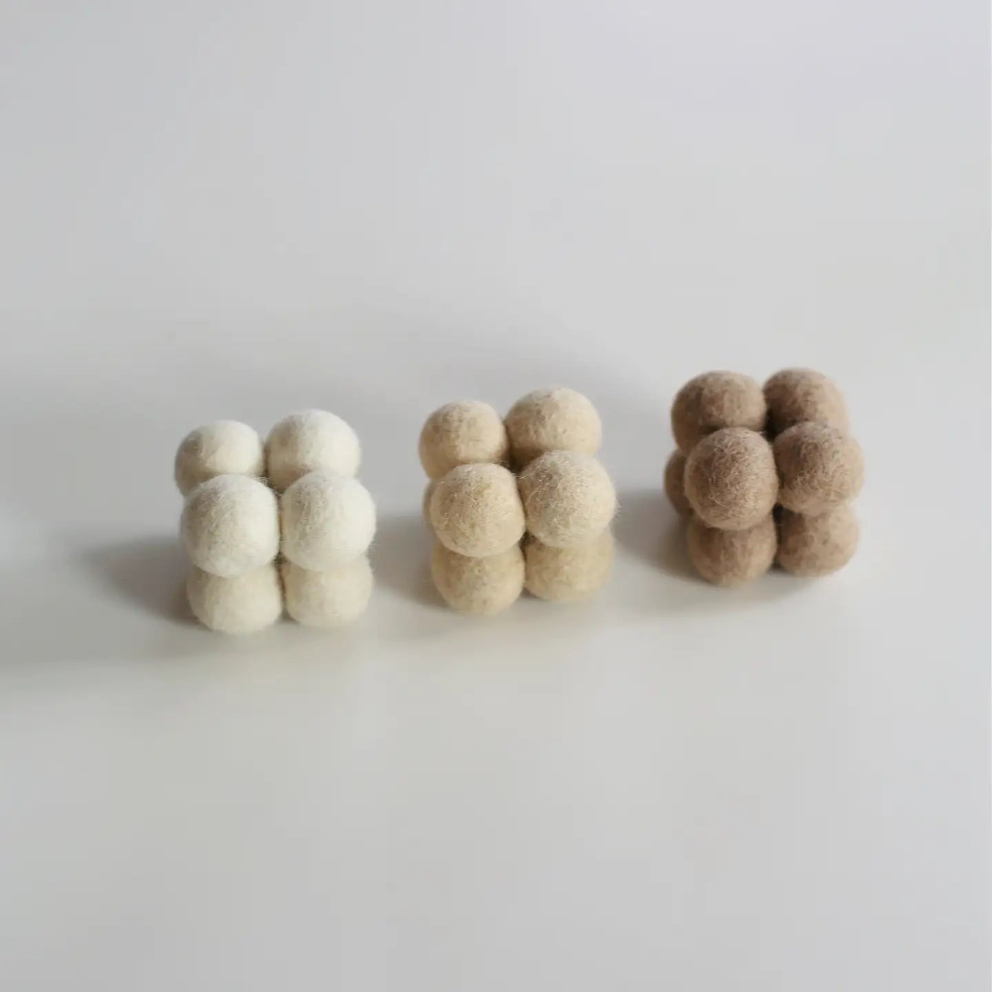 Bubble Wool – Ullbollar för katt 3-pack i ekologisk ull